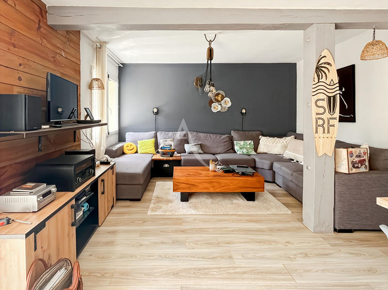 Maison - 103 m² - 4 pièces