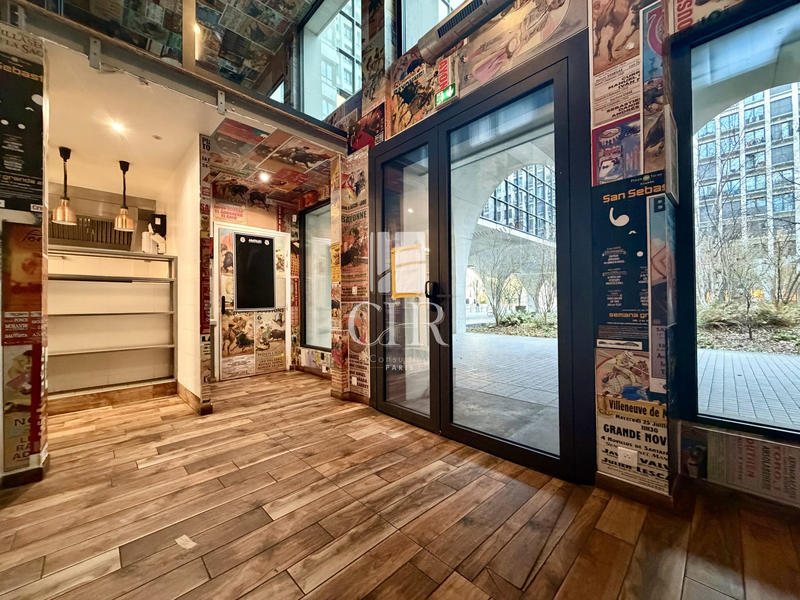 Local commercial - 175 m²