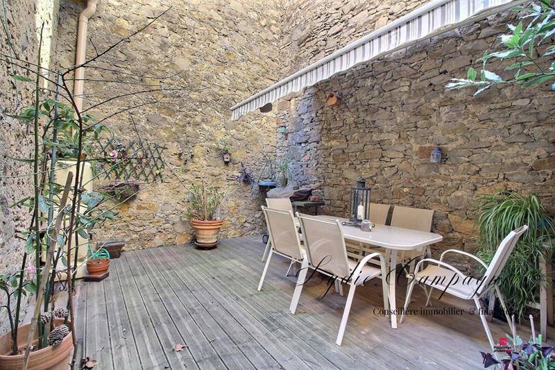 Propriété - 156 m² - 6 pièces