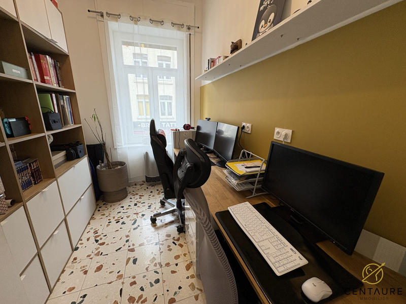 Appartement - 85 m² - 3 pièces