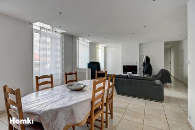 Appartement - 110 m² - 5 pièces