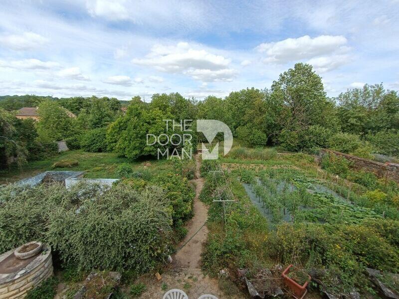 Propriété - 428 m² - 8 pièces