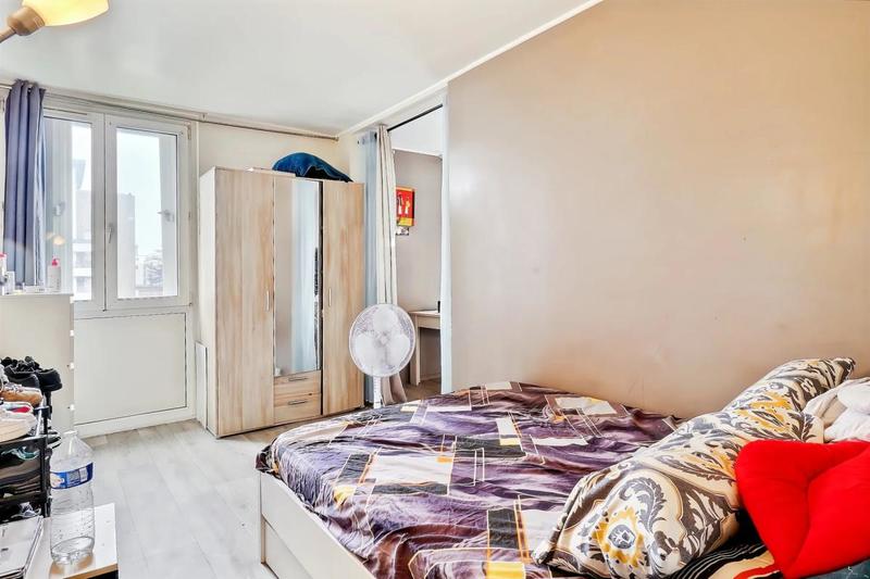 Appartement - 80 m² - 5 pièces