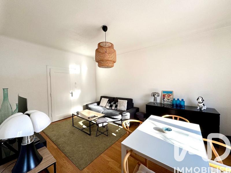 Appartement - 97 m² - 5 pièces