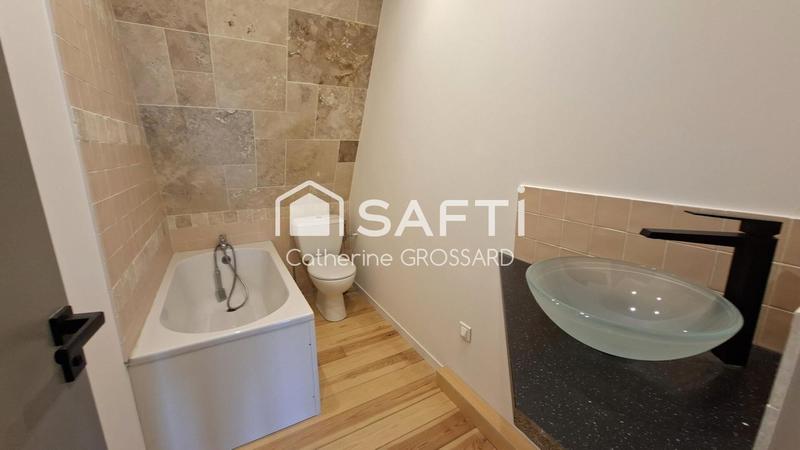 Maison - 300 m² - 10 pièces