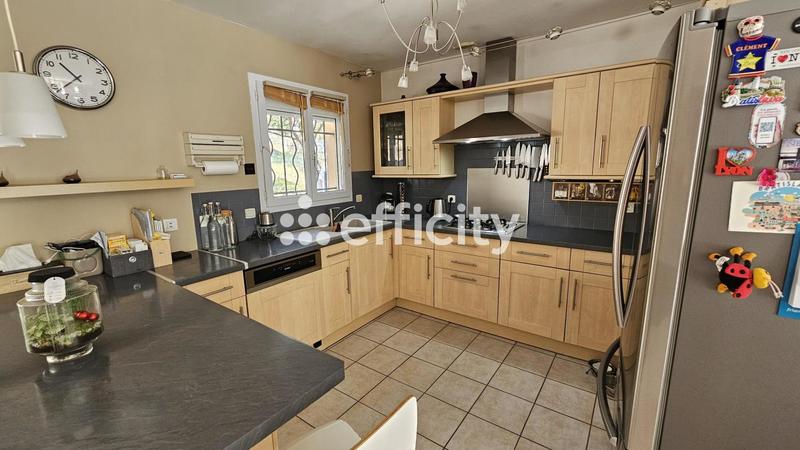 Maison - 145 m² - 8 pièces