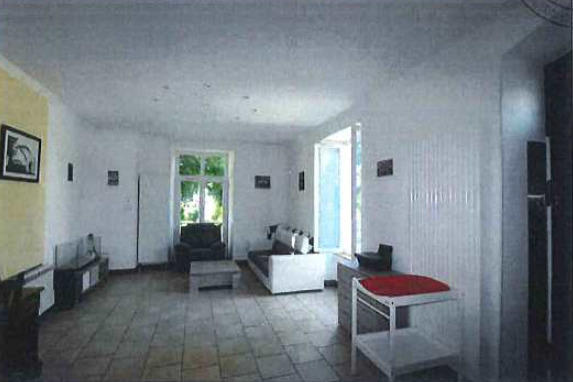 Maison - 206 m² - 7 pièces