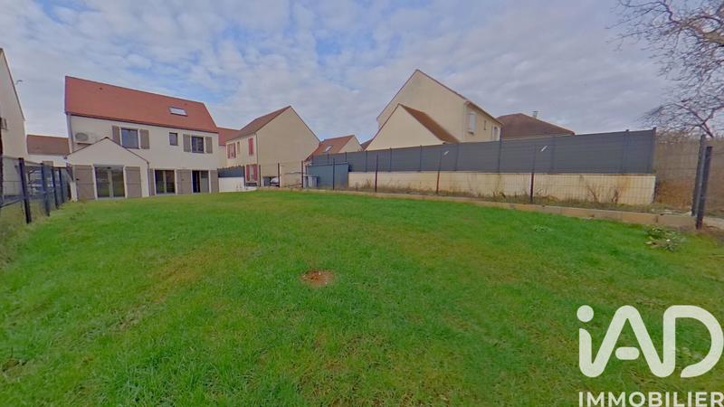 Maison - 148 m² - 8 pièces