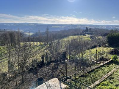 Maison - 224 m² - 12 pièces