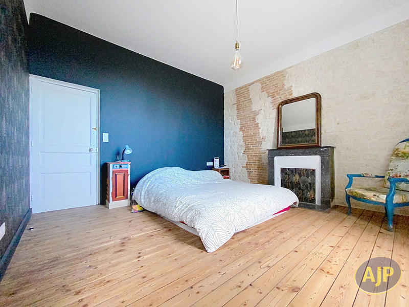 Maison - 160 m² - 5 pièces