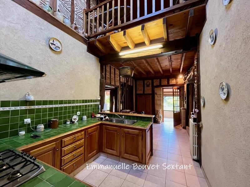 Longère - 260 m² - 8 pièces