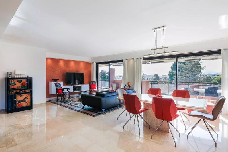 Appartement - 162 m² - 4 pièces