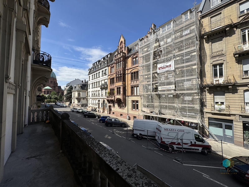 Appartement - 157 m² - 6 pièces