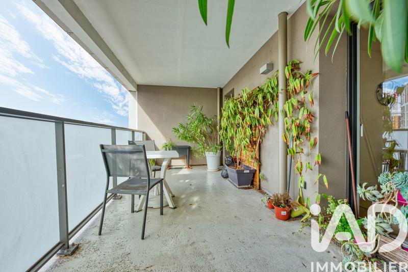 Appartement - 81 m² - 3 pièces