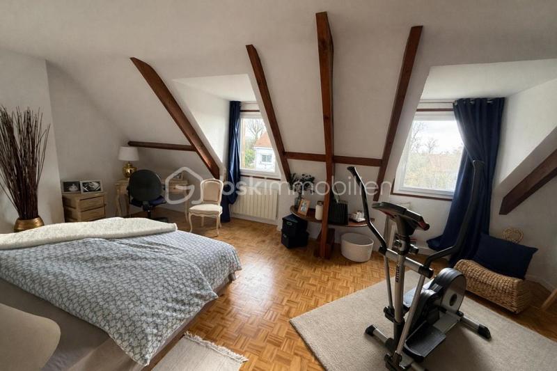 Maison - 179 m² - 6 pièces
