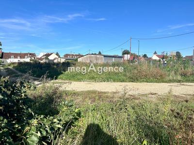 Terrain constructible - 2 062 m²
