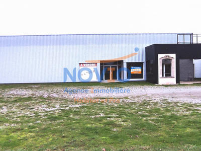 Bureau - 755 m² - 1 pièce