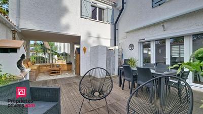 Maison - 96 m² - 6 pièces