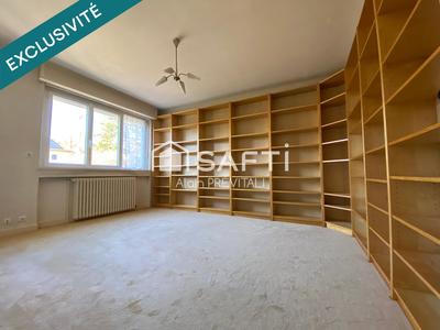 Maison - 299 m² - 12 pièces