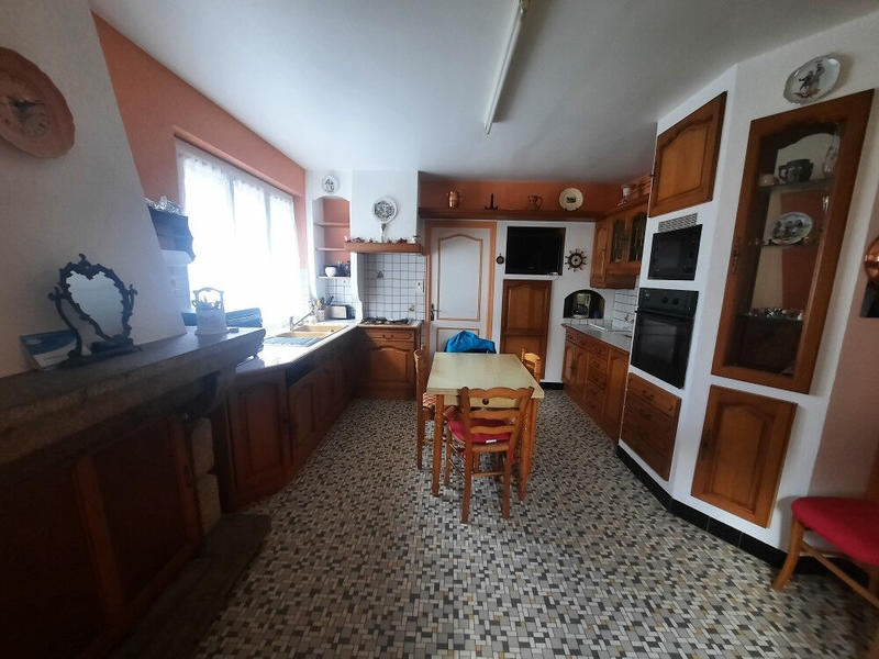 Maison - 94 m² - 5 pièces