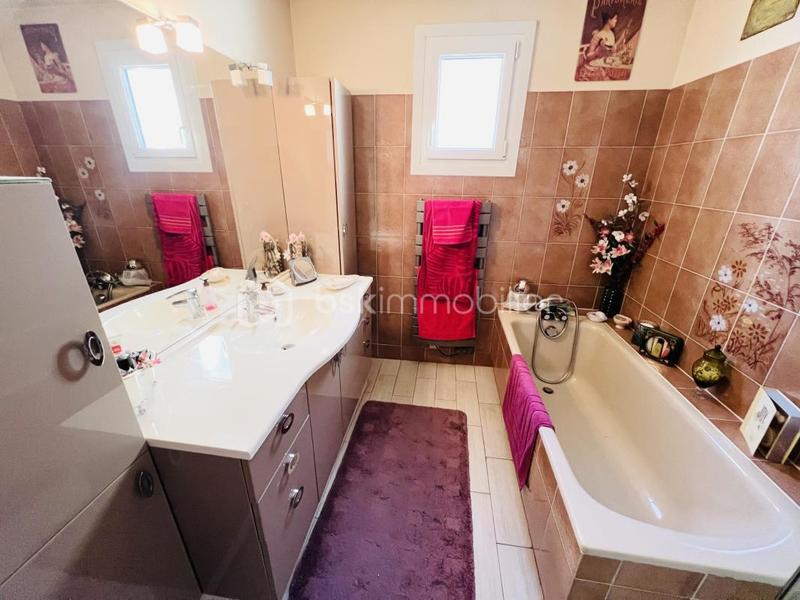 Maison - 159 m² - 7 pièces