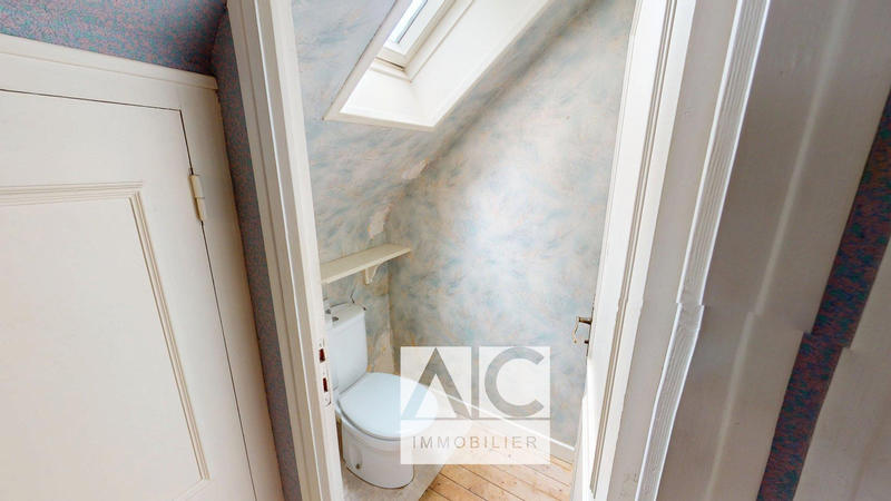 Maison - 151 m² - 6 pièces