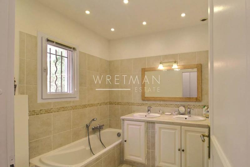 Villa - 150 m² - 4 pièces