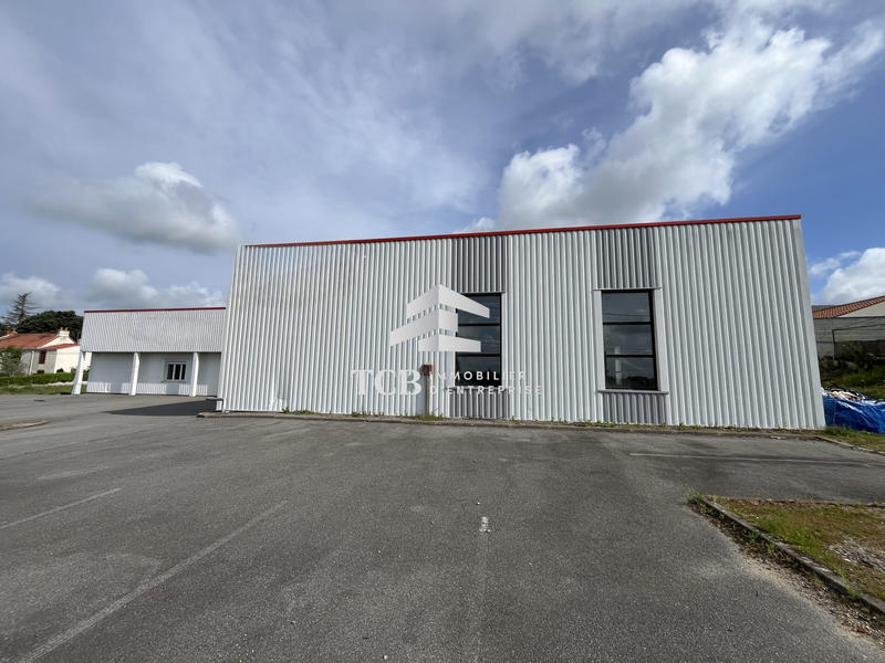 Local d'activités - 780 m²