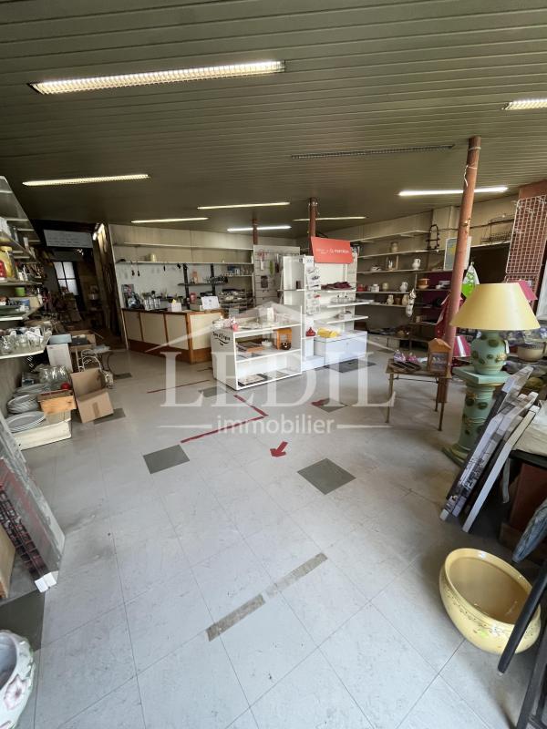 Maison - 380 m² - 4 pièces