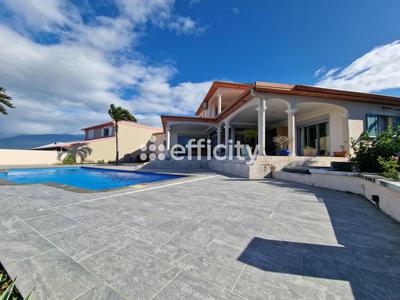 Maison - 168 m² - 4 pièces