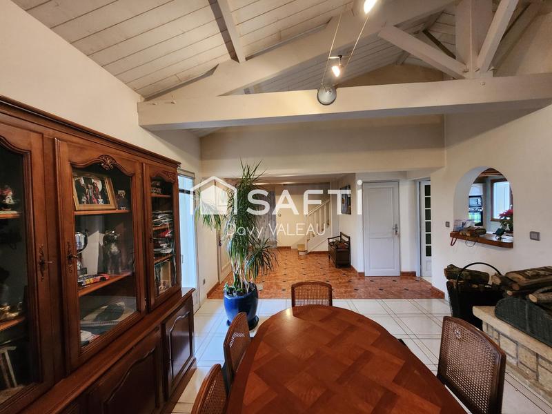 Maison - 192 m² - 6 pièces