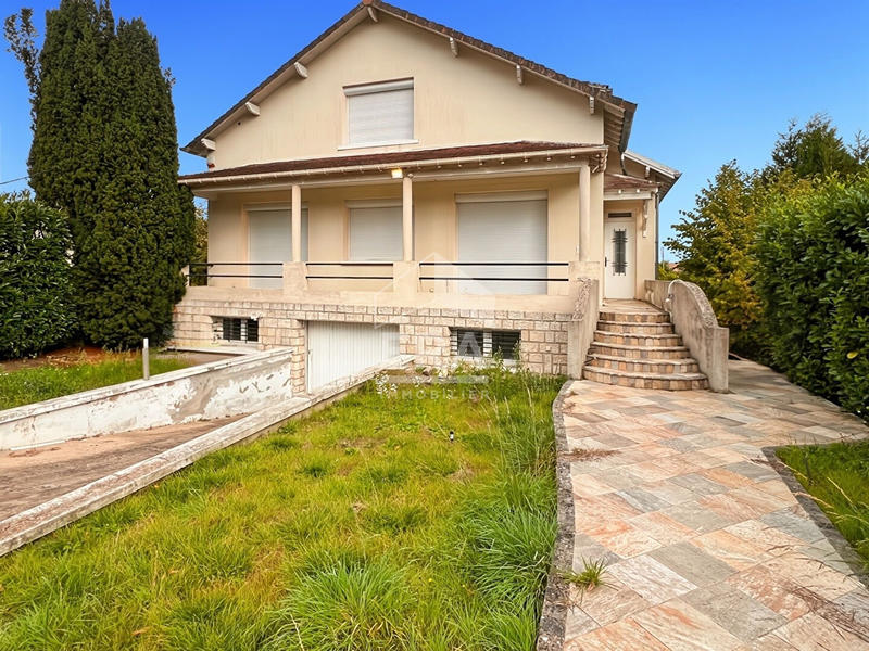 Maison - 143 m² - 5 pièces