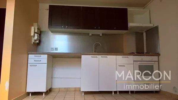 Maison - 428 m² - 18 pièces