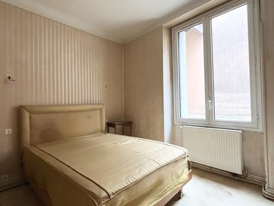 Appartement - 110 m² - 6 pièces