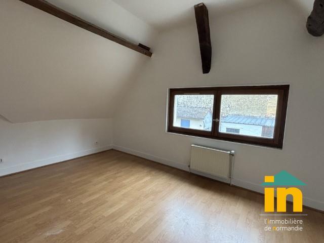 Maison de ville - 95 m² - 4 pièces