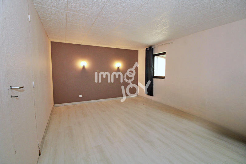 Maison - 157 m² - 6 pièces
