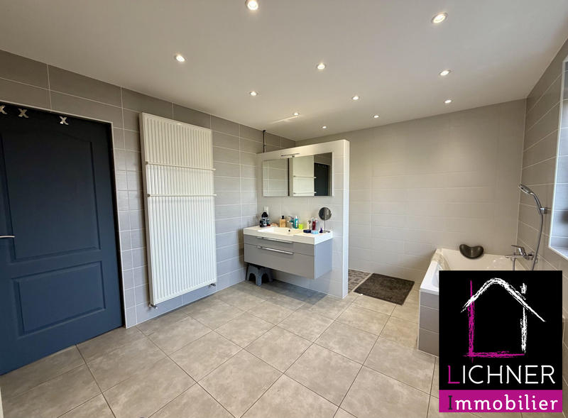 Maison - 156 m² - 5 pièces