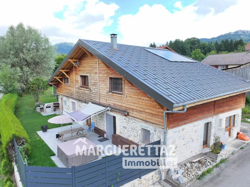 Maison de village - 188 m² - 6 pièces