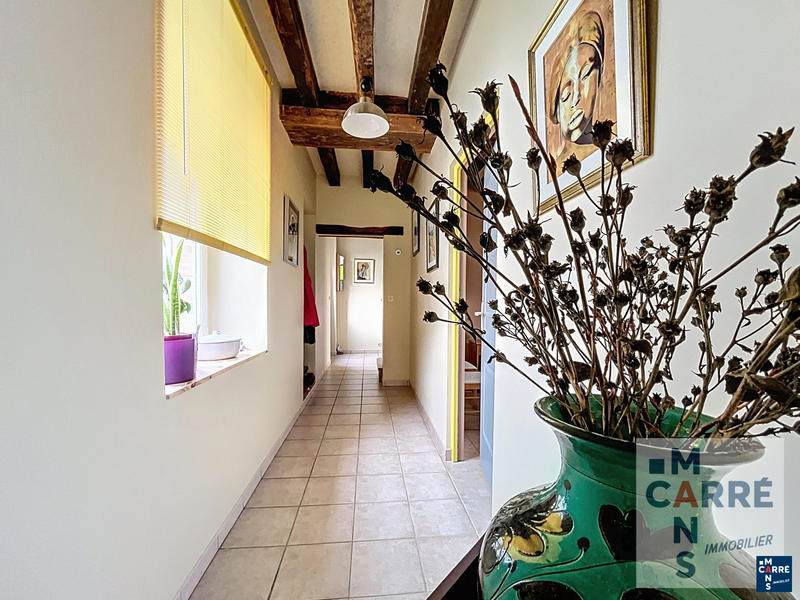 Maison - 240 m² - 8 pièces