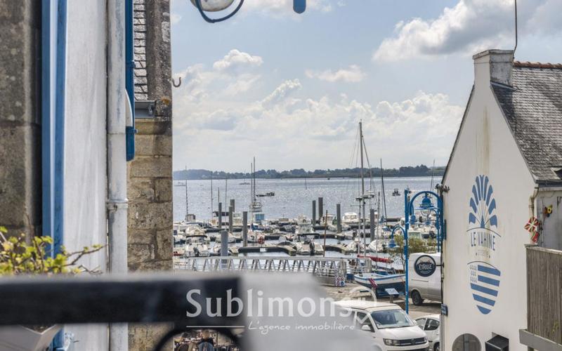 Propriété - 155 m² - 6 pièces