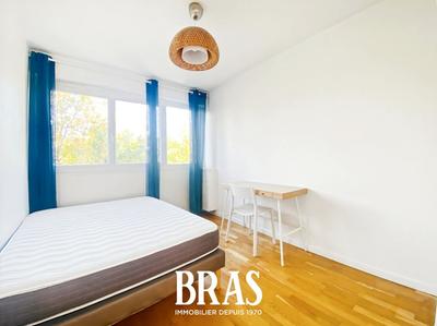 Appartement - 87 m² - 5 pièces