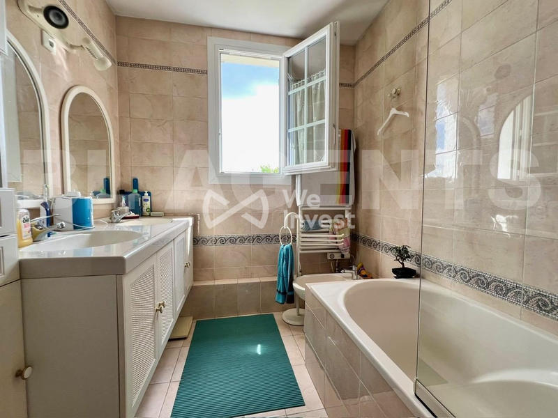 Maison - 150 m² - 7 pièces