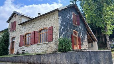 Maison ancienne - 194 m² - 7 pièces