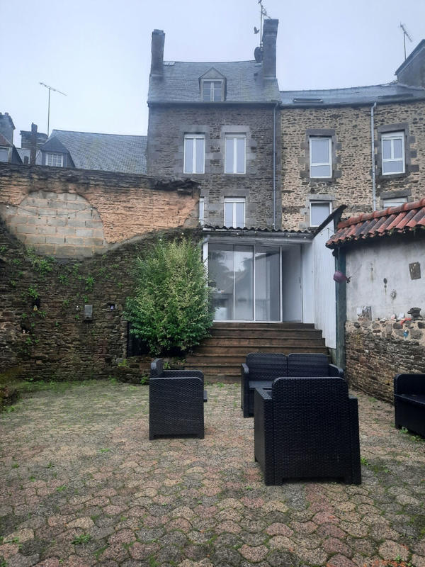 Immeuble - 117 m² - 5 pièces