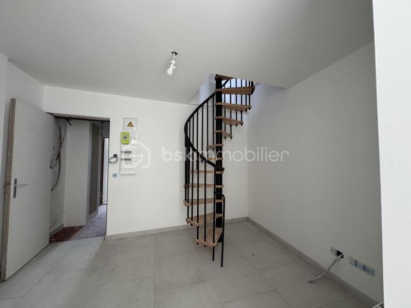 Immeuble - 311 m² - 16 pièces