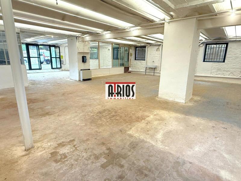Local d'activité / Entrepôt - 420 m²