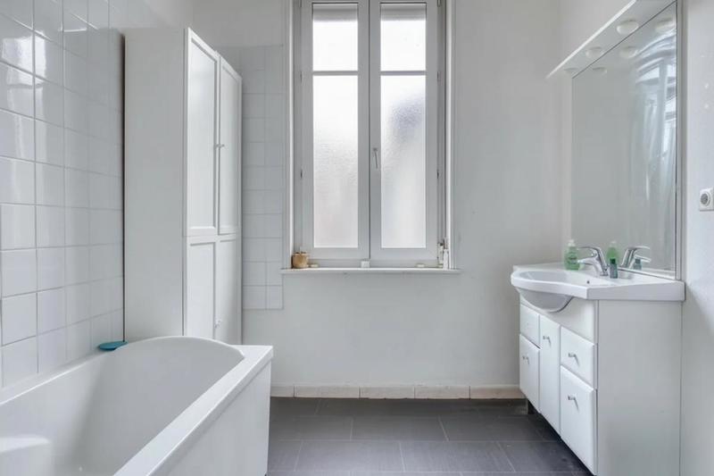 Maison - 238 m² - 11 pièces