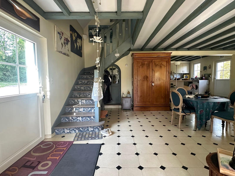 Maison - 180 m² - 9 pièces