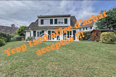 Maison - 141 m² - 5 pièces