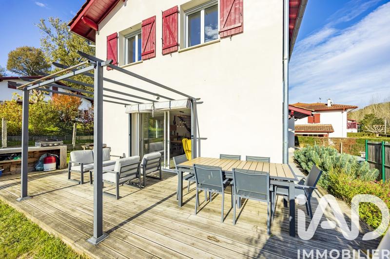 Maison - 126 m² - 6 pièces